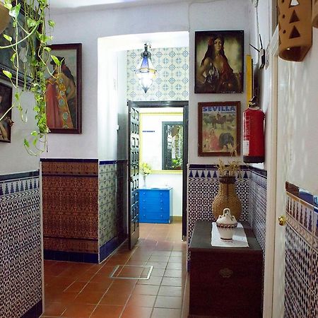 Pension Santa Maria La Blanca Seville Exterior photo