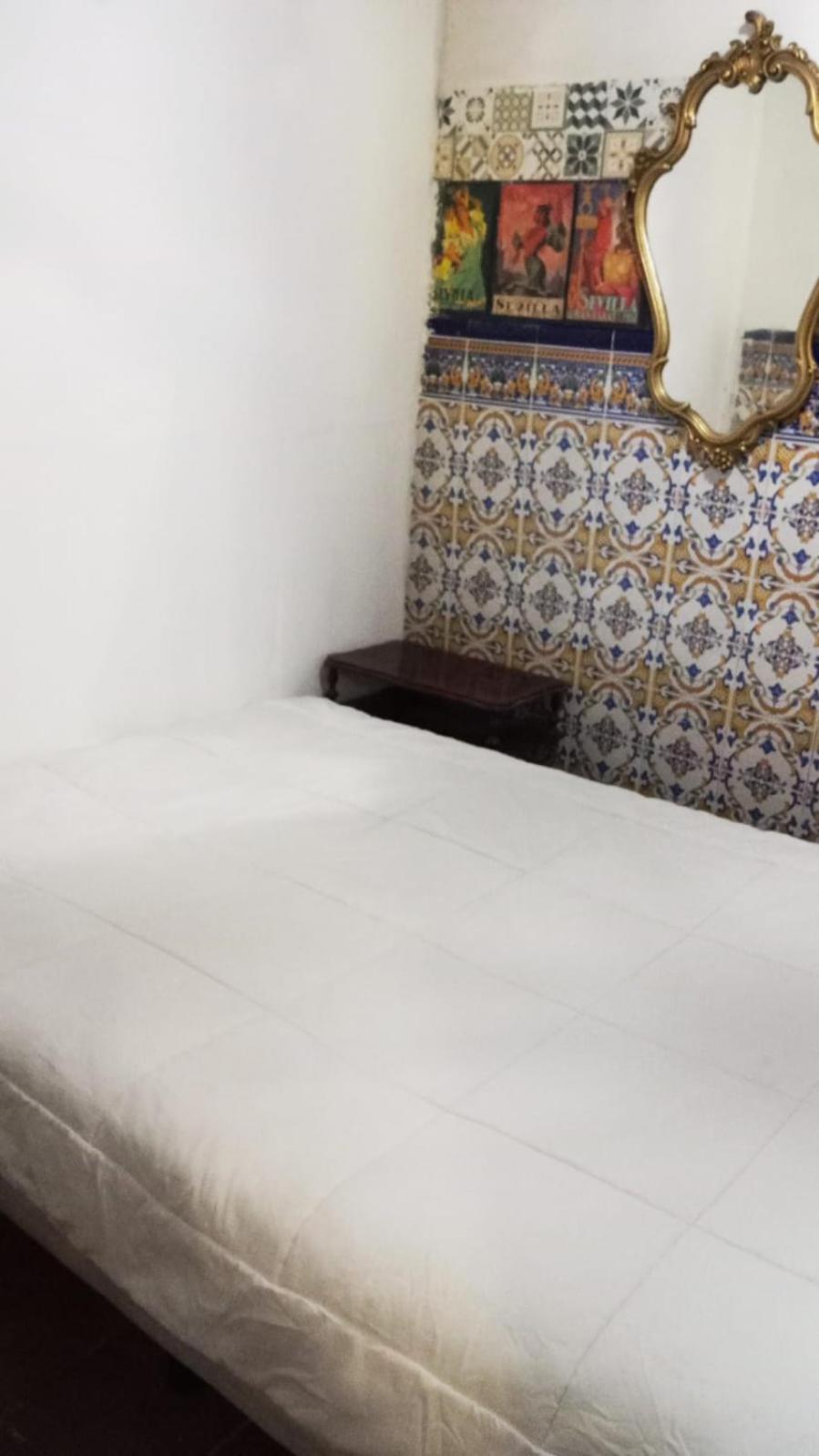 Pension Santa Maria La Blanca Seville Exterior photo