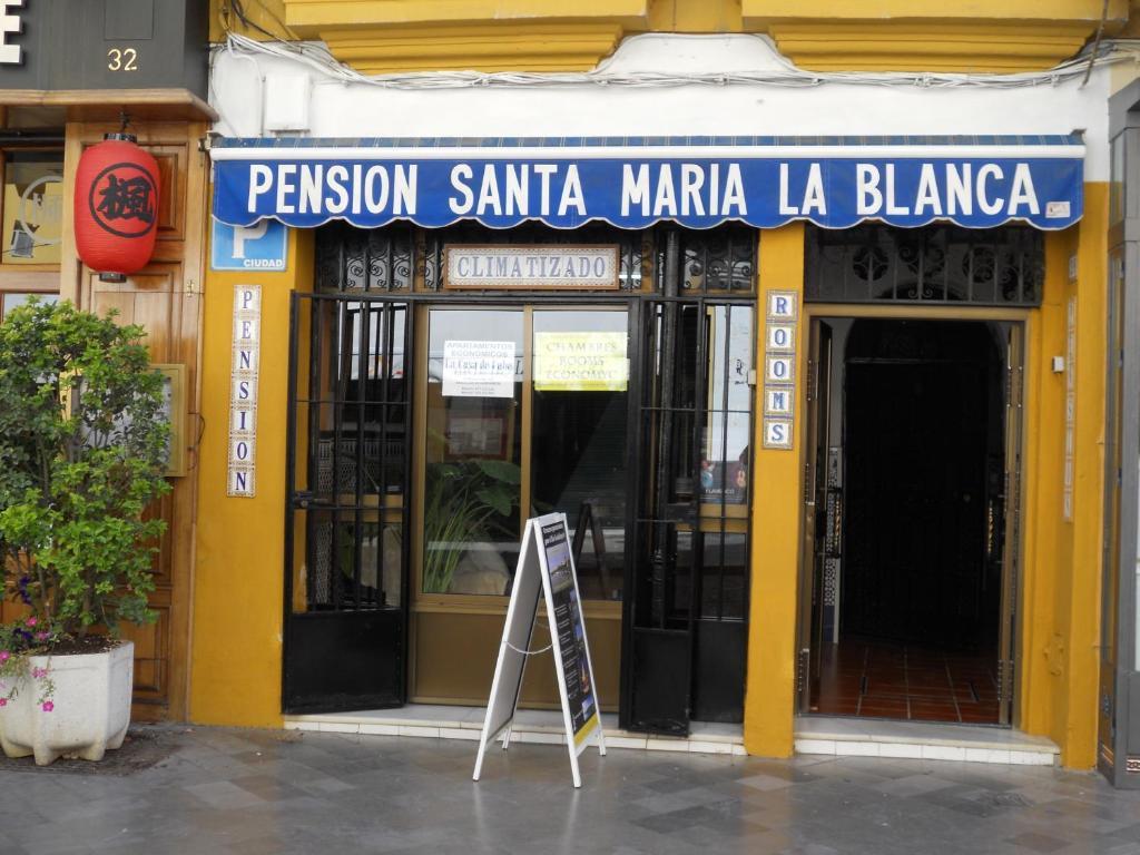 Pension Santa Maria La Blanca Seville Exterior photo
